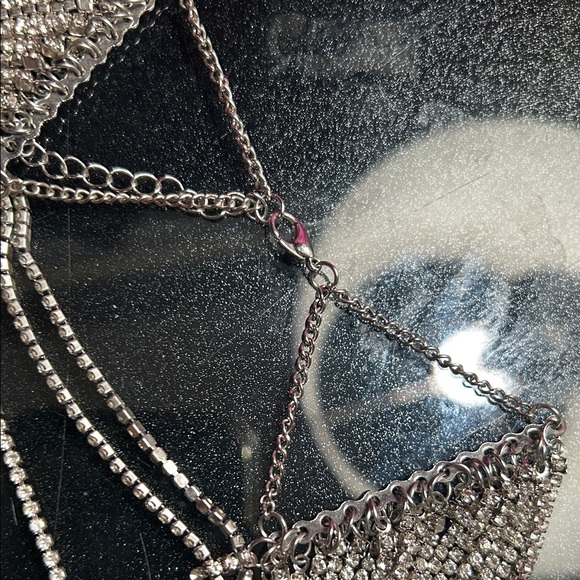 Chic Silver Multi-Layer Necklace - Picture 4 of 8